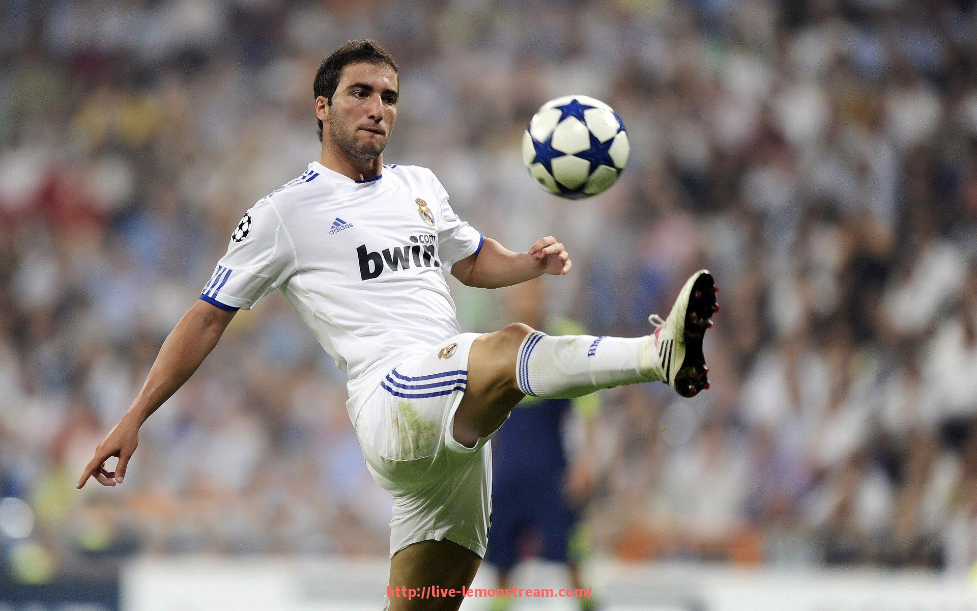 柠檬体育直播-英超球员退役后都干什么？多条职业发展道路揭秘